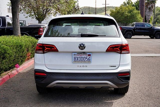 Used 2022 Volkswagen Taos S image 9