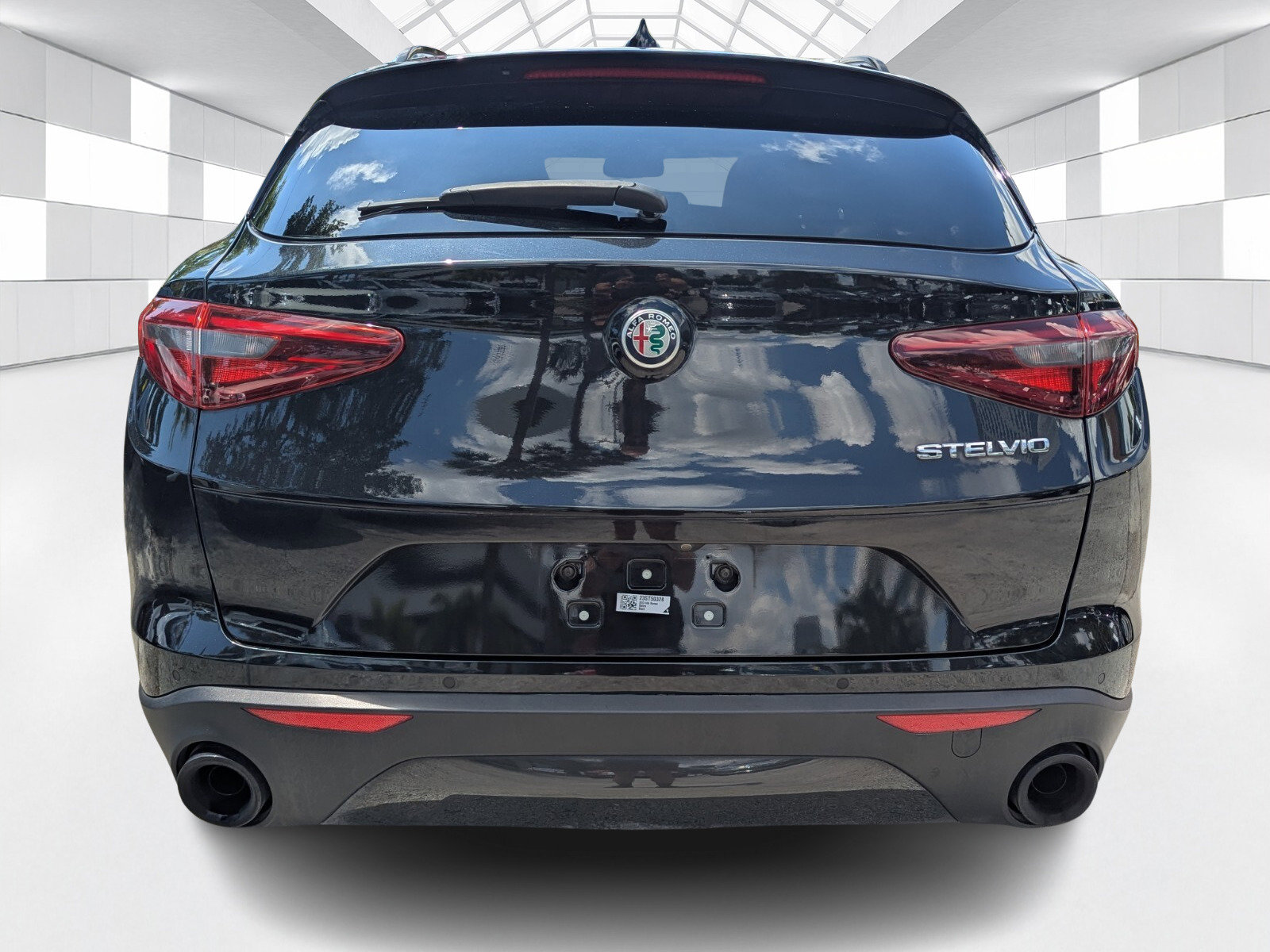 Used 2023 Alfa Romeo Stelvio Sprint RWD image 6
