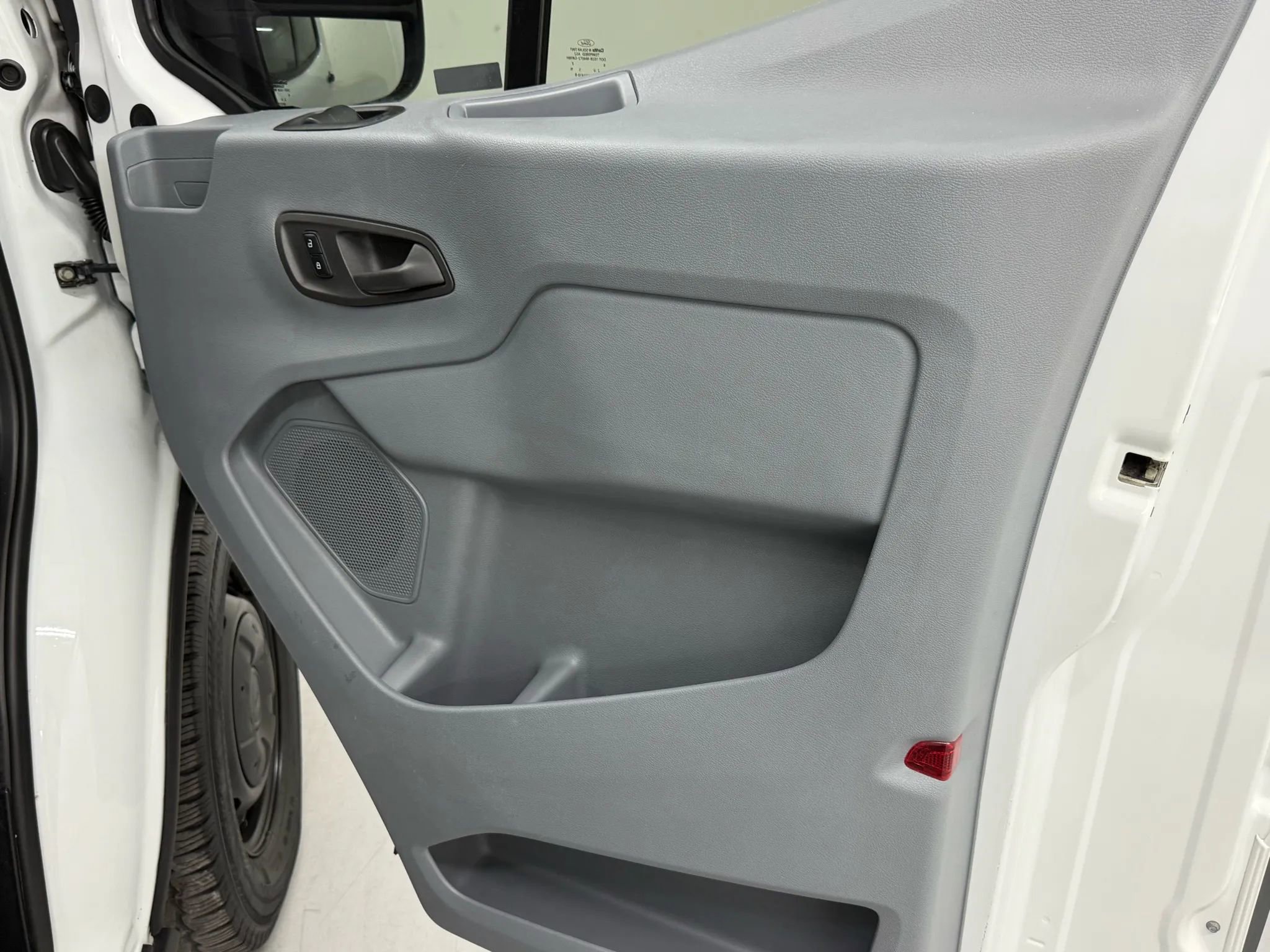 Used 2016 Ford Transit 350 XL image 20