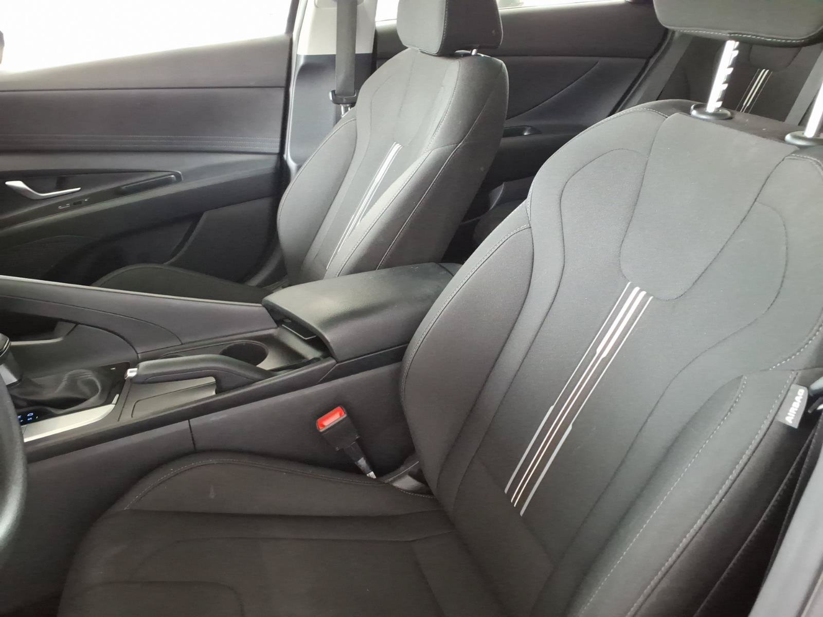 Certified 2023 Hyundai Elantra SEL w/ Preferred Accessory Package FWD image 10