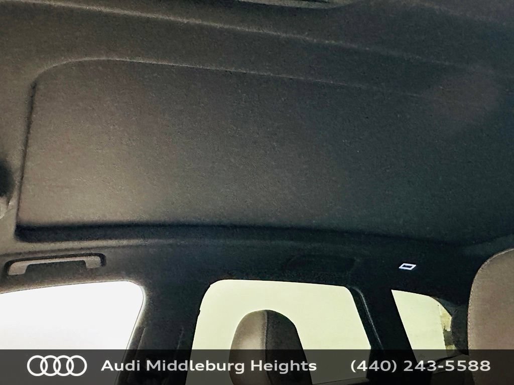 Certified 2025 Audi Q5 Premium Plus w/ Premium Plus AWD/4WD image 24