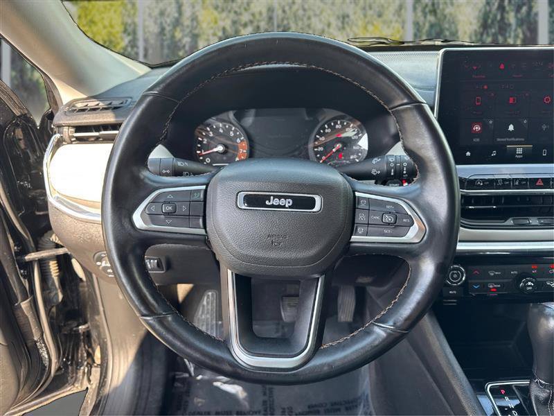 Used 2022 Jeep Compass Limited AWD/4WD image 18