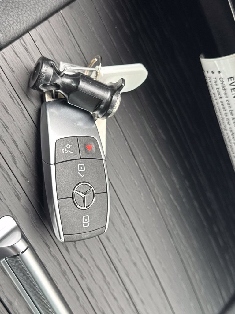 New 2026 Mercedes-Benz GLS 580 4MATIC image 28