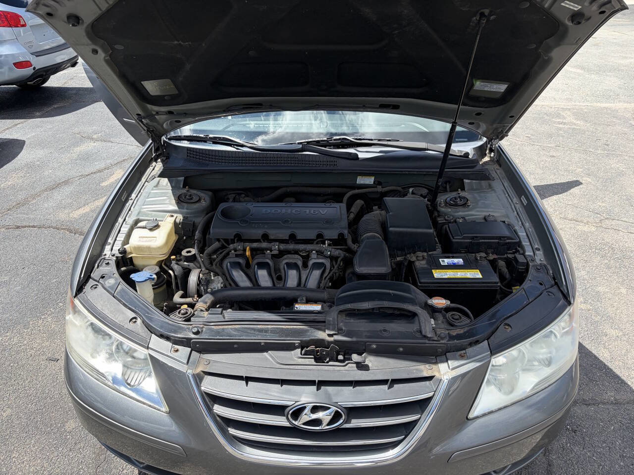 Used 2009 Hyundai Sonata GLS FWD image 12