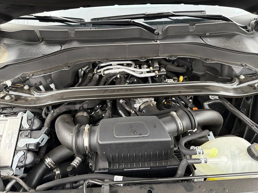 Used 2025 Ford Explorer Platinum w/ Ultimate Package image 19