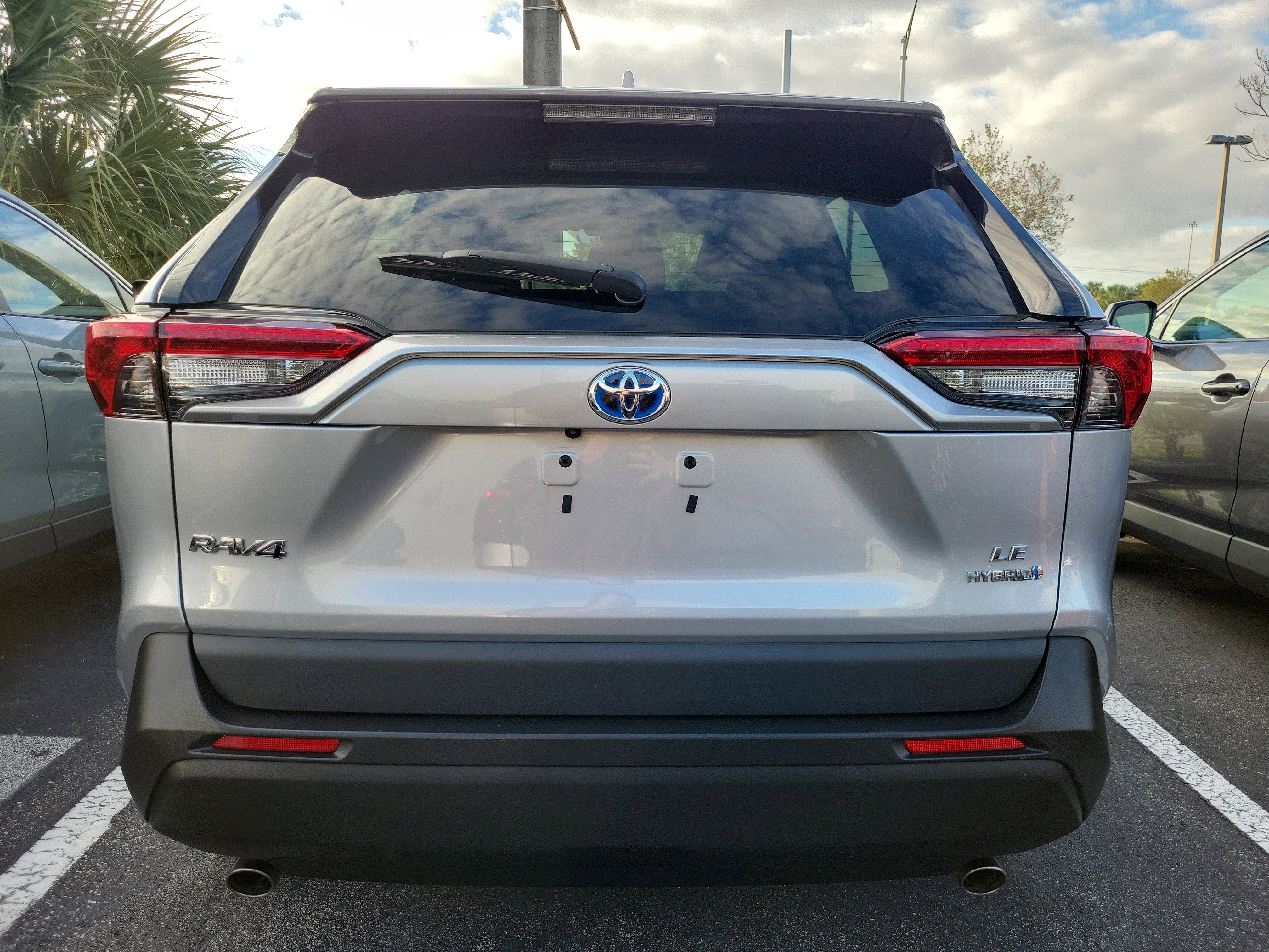 Used 2024 Toyota RAV4 LE image 5