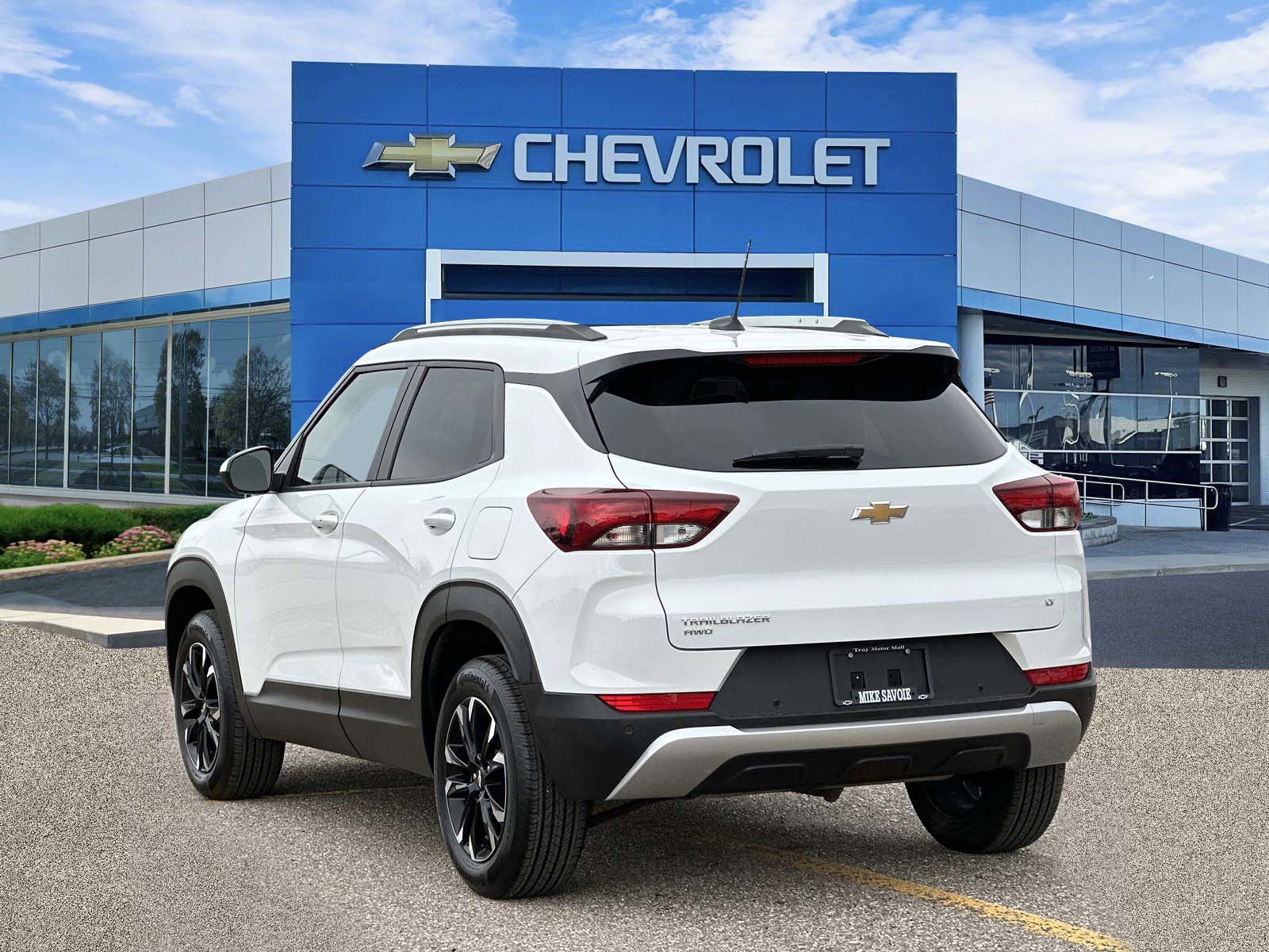 Certified 2023 Chevrolet TrailBlazer LT w/ Convenience Package image 3