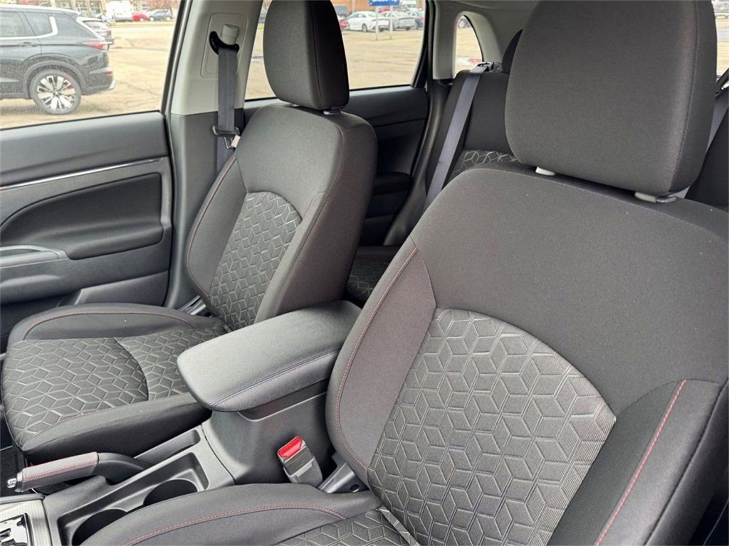 New 2025 Mitsubishi Outlander Sport LE image 25