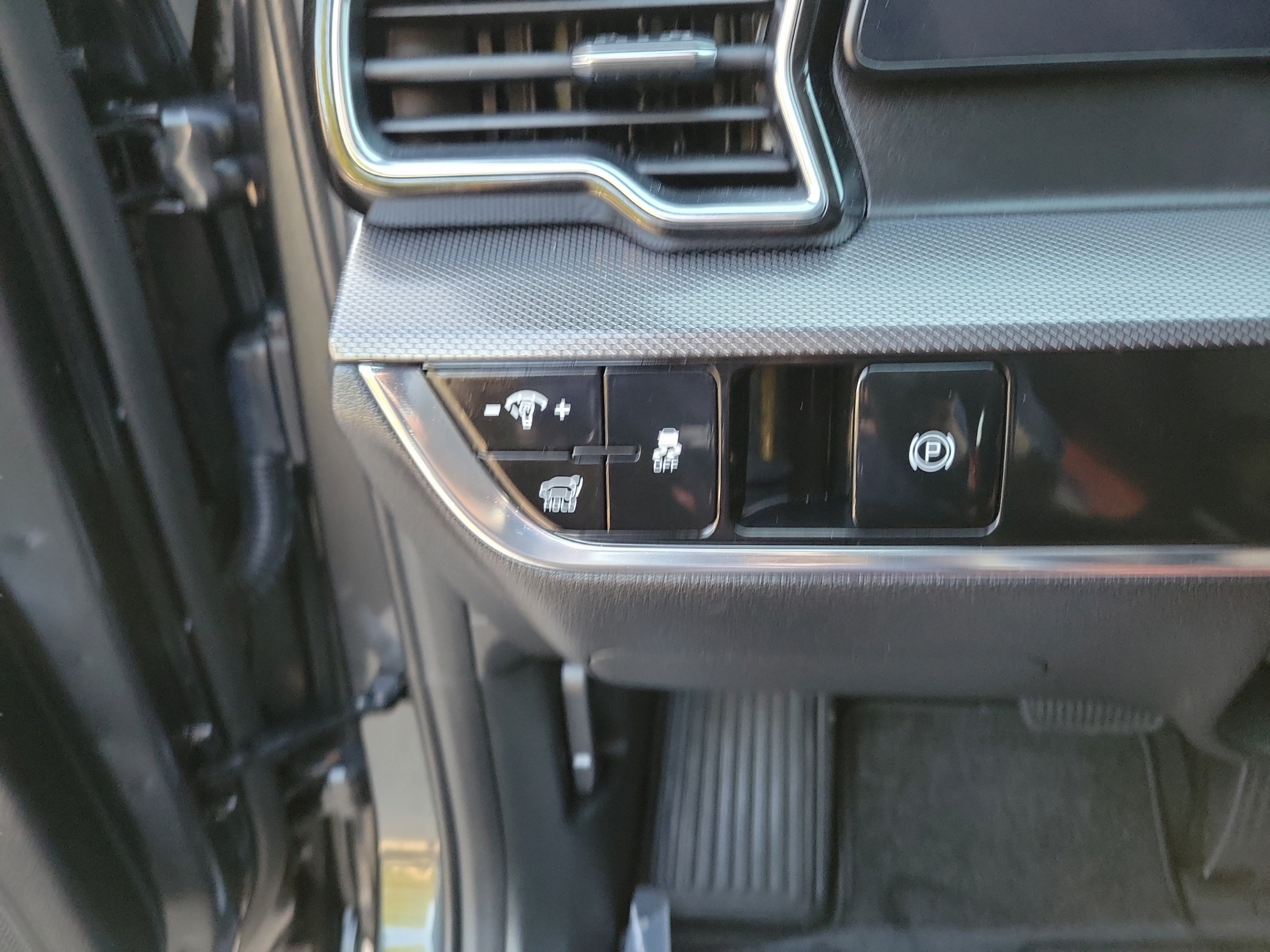 Used 2024 Kia Sportage SX FWD image 26