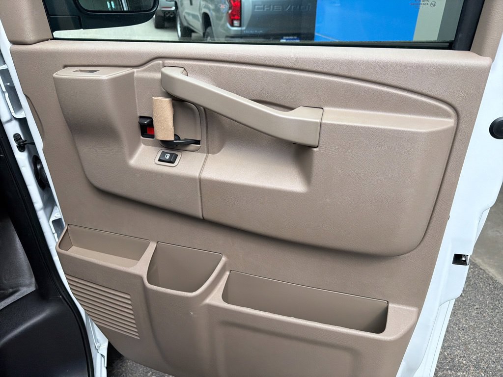 New 2026 Chevrolet Express 2500 w/ Driver Convenience Package RWD image 26