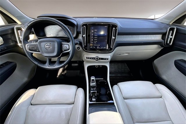 Used 2020 Volvo XC40 T5 Inscription image 7