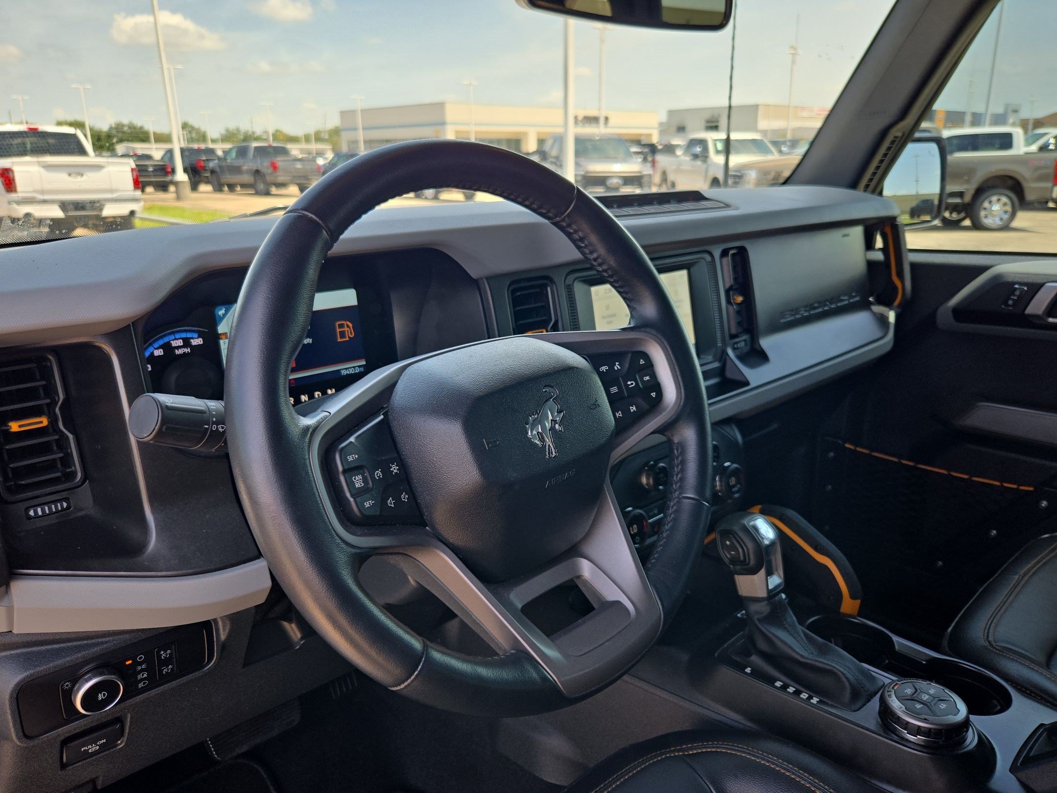 Certified 2023 Ford Bronco Badlands w/ Sasquatch Package AWD/4WD image 15
