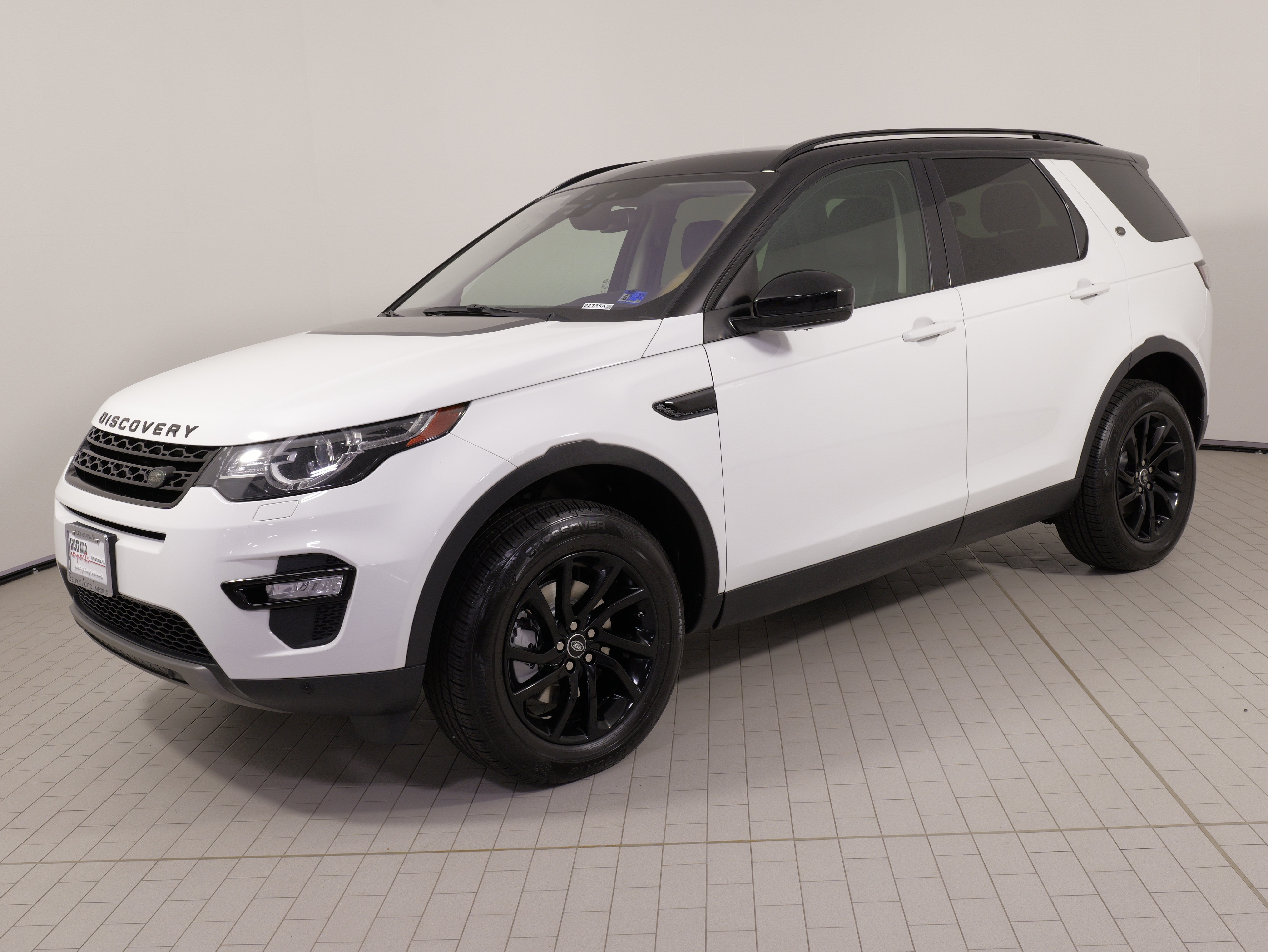 Used 2018 Land Rover Discovery Sport HSE AWD/4WD image 1