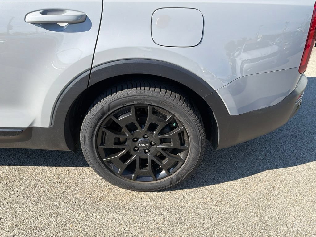 Used 2022 Kia Telluride EX w/ EX Premium Package AWD/4WD image 10