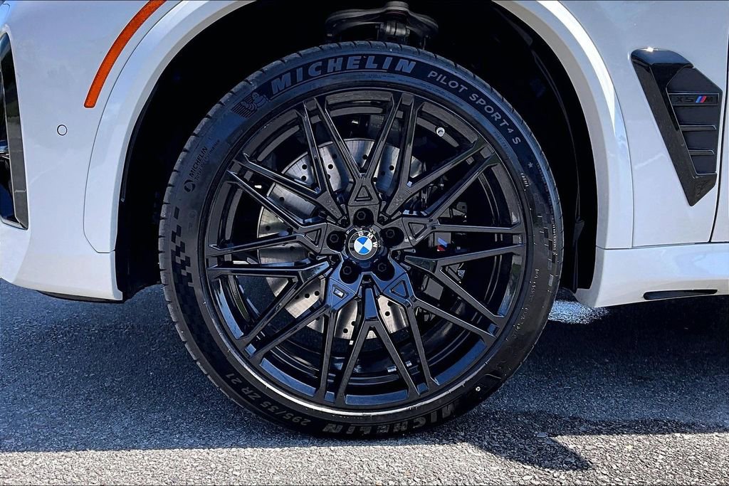 New 2026 BMW X5 M Competition w/ Executive Package image 10