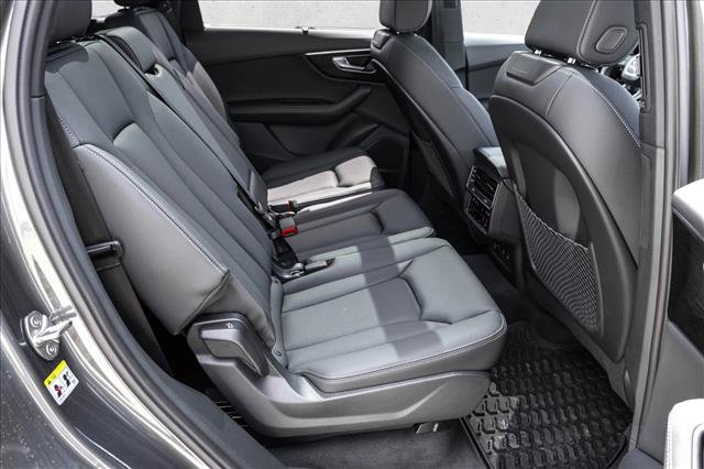 New 2026 Audi Q7 3.0T Premium Plus AWD/4WD image 24