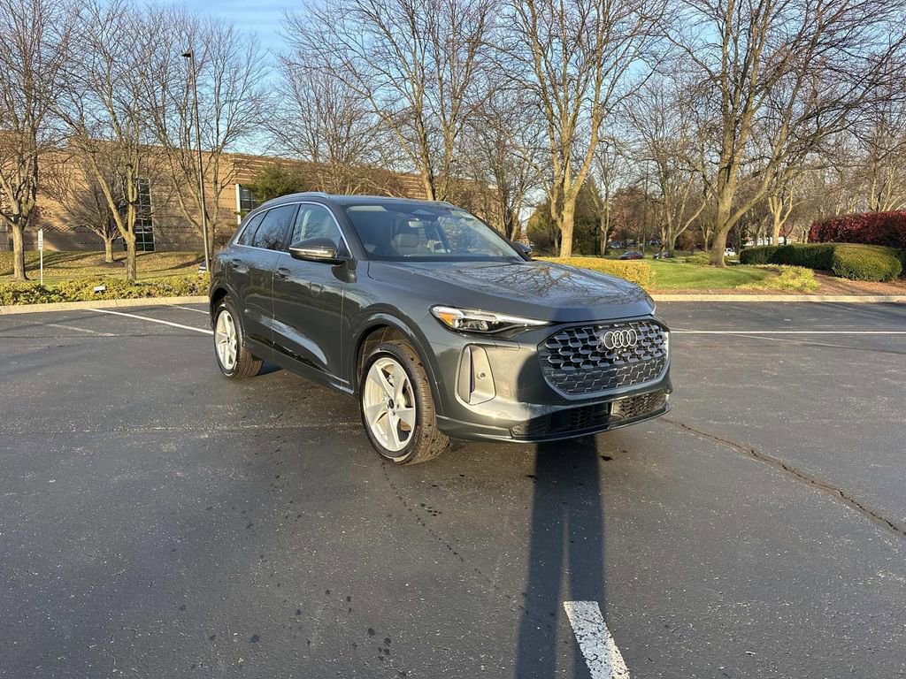 New 2025 Audi Q5 Premium Plus