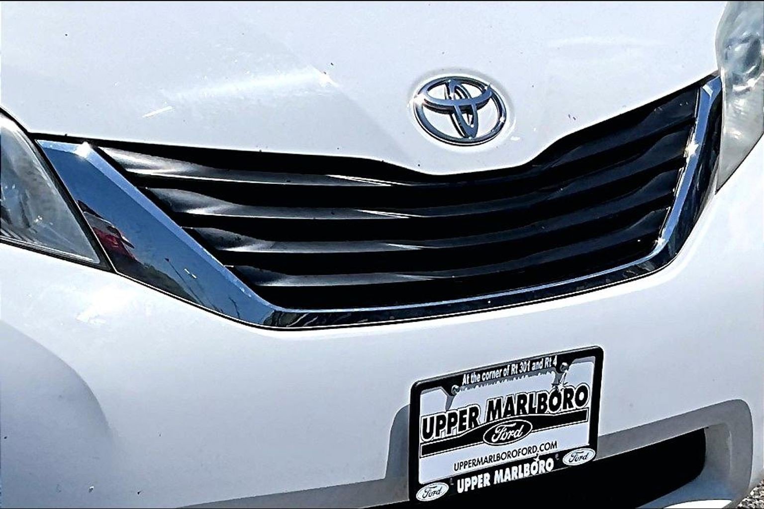 Used 2012 Toyota Sienna LE w/ Towing Pkg AWD/4WD image 29