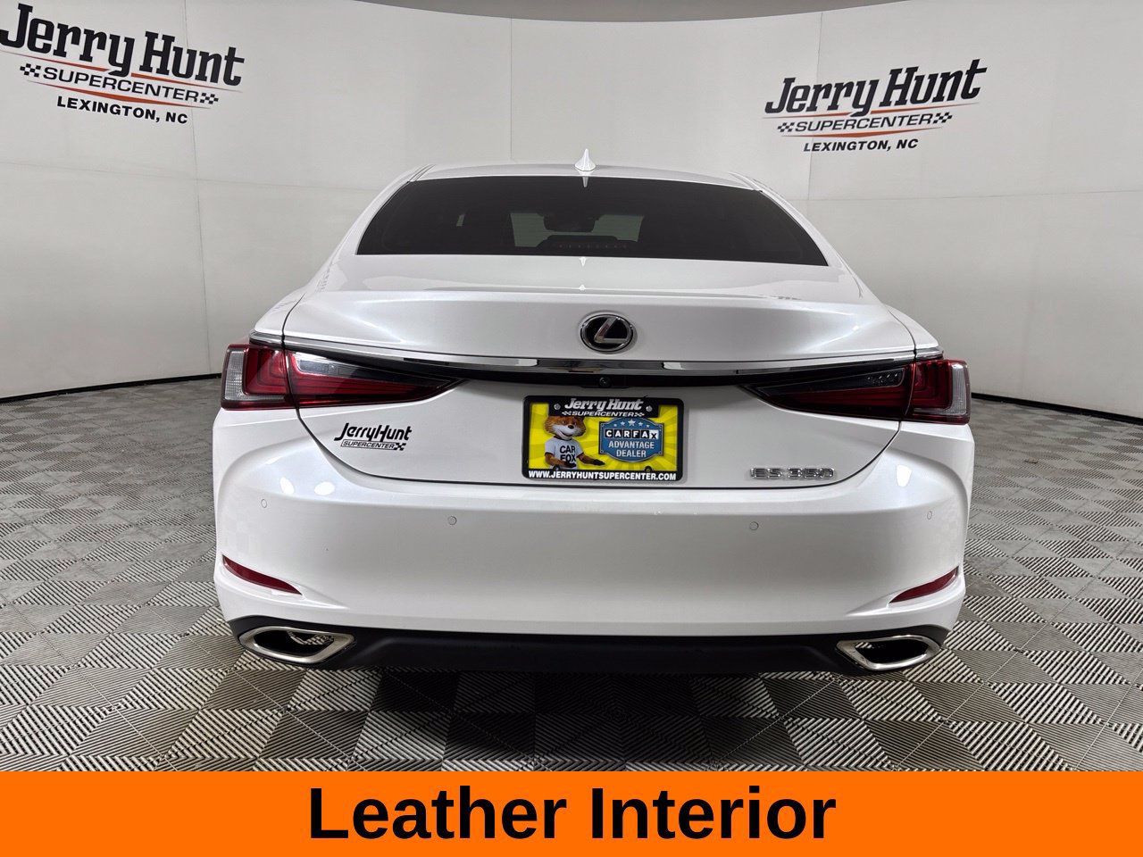 Used 2024 Lexus ES 350 w/ Premium Package FWD image 7