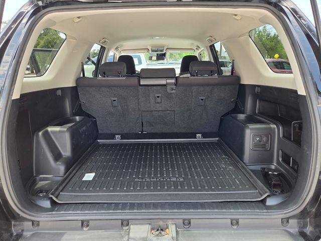 Used 2022 Toyota 4Runner SR5 RWD image 9