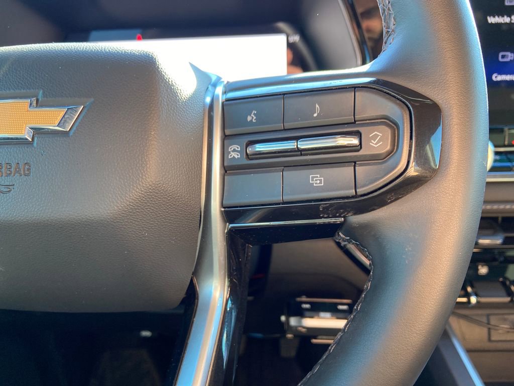 Used 2024 Chevrolet Colorado LT w/ LT Convenience Package II AWD/4WD image 20