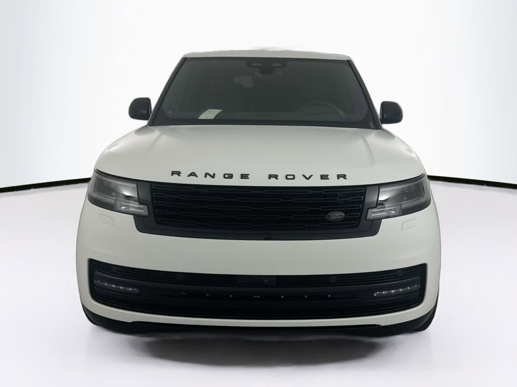 New 2026 Land Rover Range Rover SE image 2