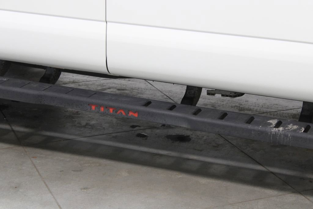 Used 2020 Nissan Titan PRO-4X w/ Pro-4x Convenience Package AWD/4WD image 14
