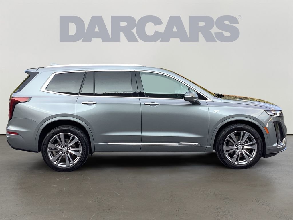 Used 2023 Cadillac XT6 Premium Luxury image 8