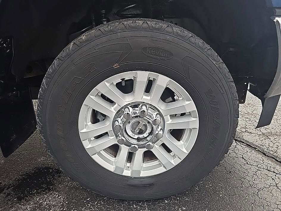 Used 2017 Ford F250 XL w/ STX Appearance Package AWD/4WD image 34