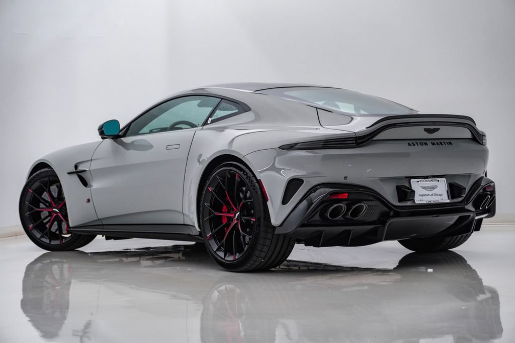 Used 2026 Aston Martin V8 Vantage S RWD image 8