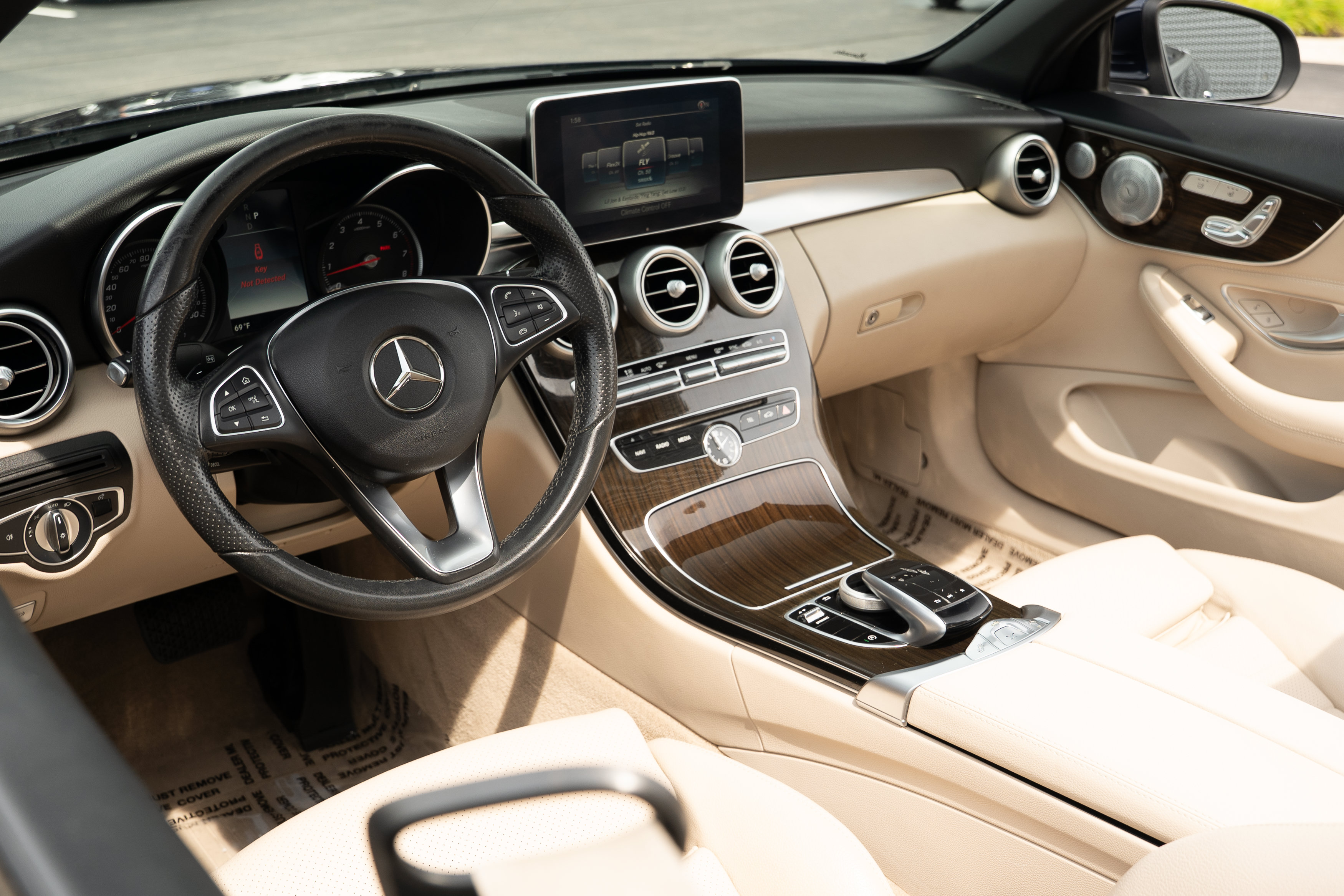 Used 2017 Mercedes-Benz C 300 4MATIC Cabriolet image 12