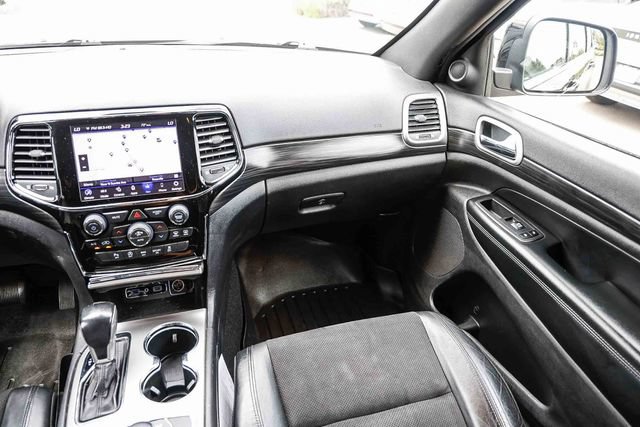 Used 2020 Jeep Grand Cherokee Altitude AWD/4WD image 18