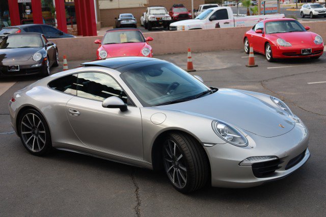 Used 2013 Porsche 911 Carrera 4 AWD/4WD image 11