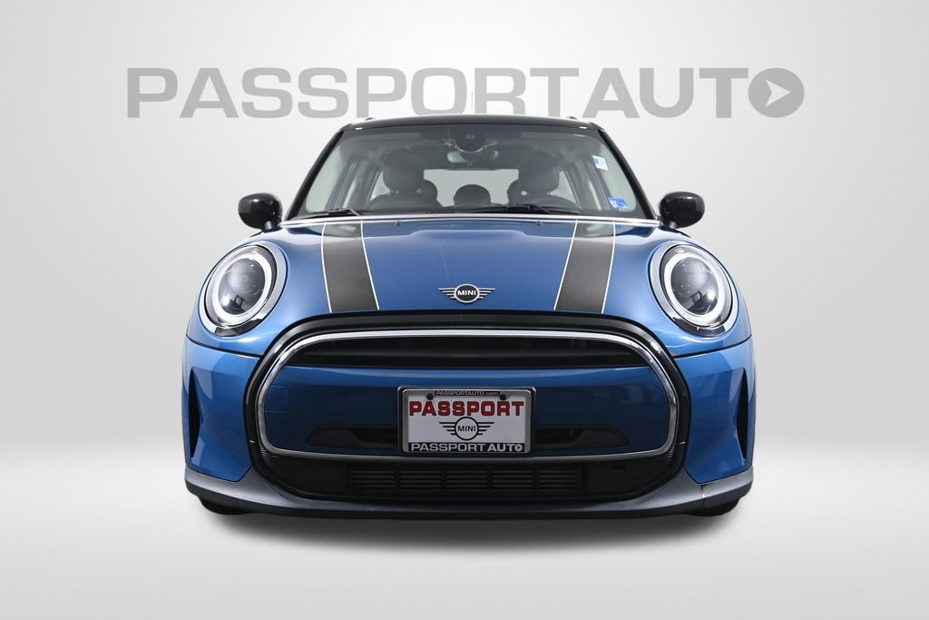 Certified 2022 MINI Cooper 4-Door Hardtop image 2