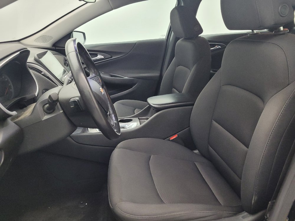 Used 2020 Chevrolet Malibu RS FWD image 17