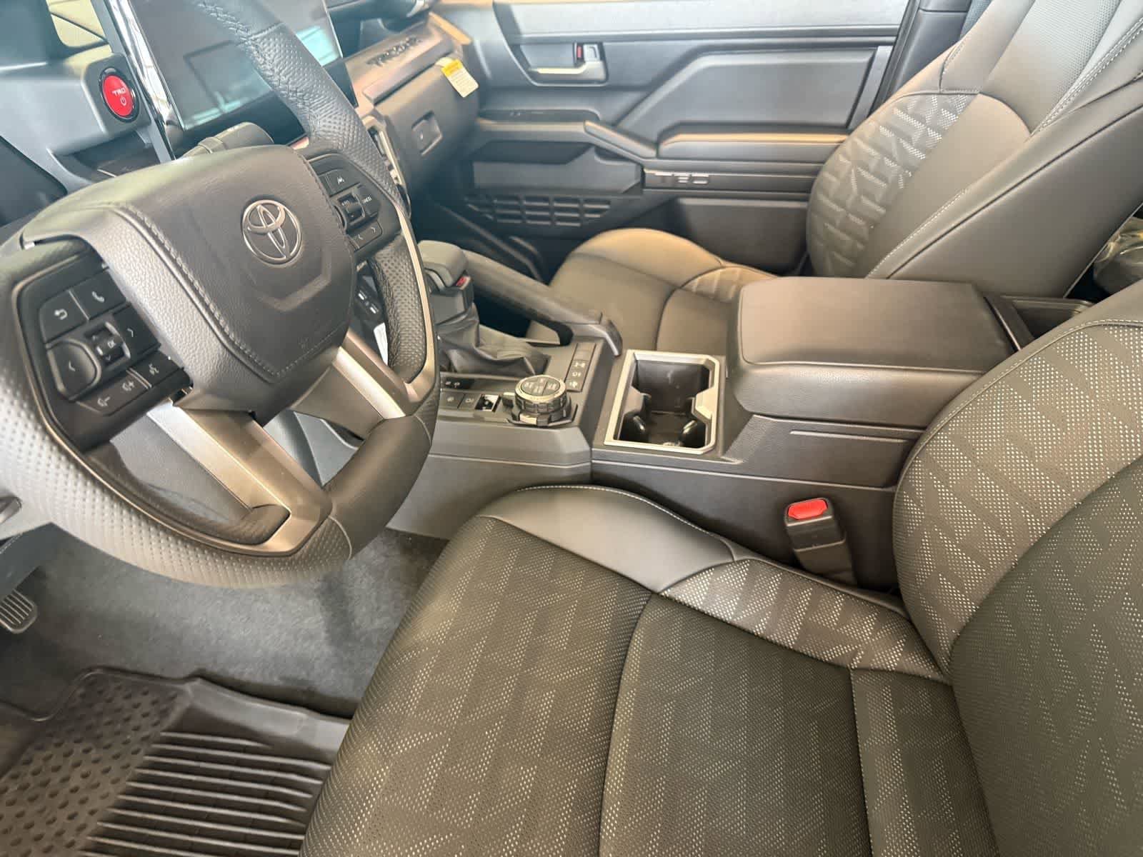 Used 2025 Toyota Tacoma TRD Off-Road w/ TRD Off Road Premium Package AWD/4WD image 10