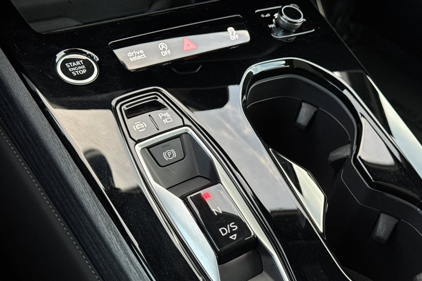 Used 2025 Audi A5 2.0T Premium Plus Sedan w/ Premium Plus image 20