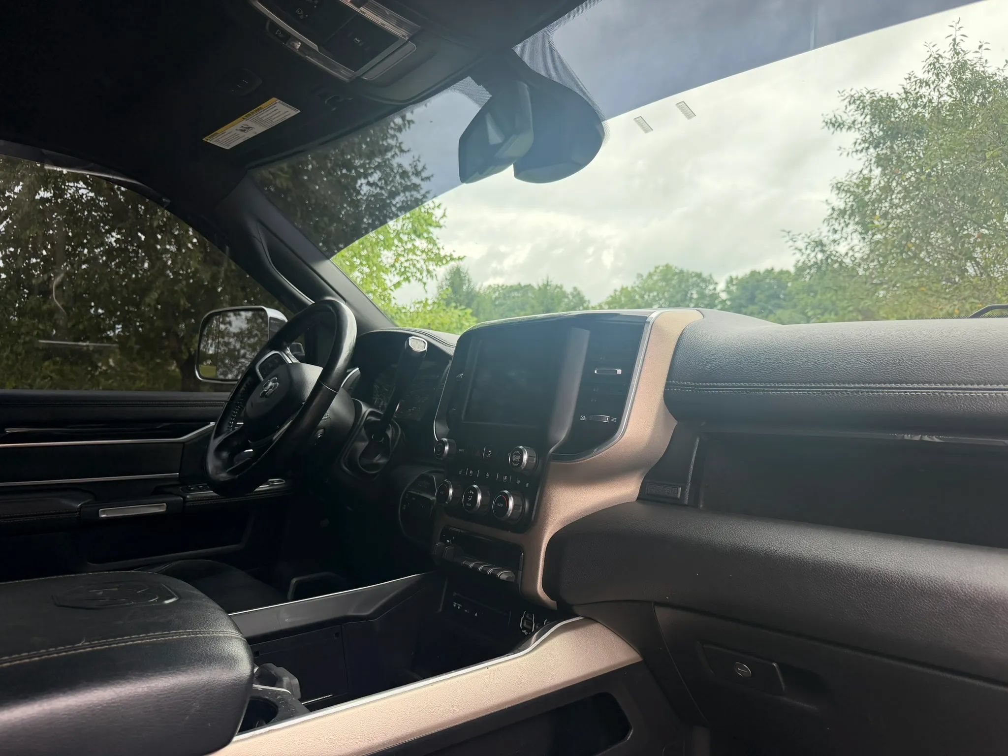 Used 2019 RAM 2500 Laramie AWD/4WD image 17