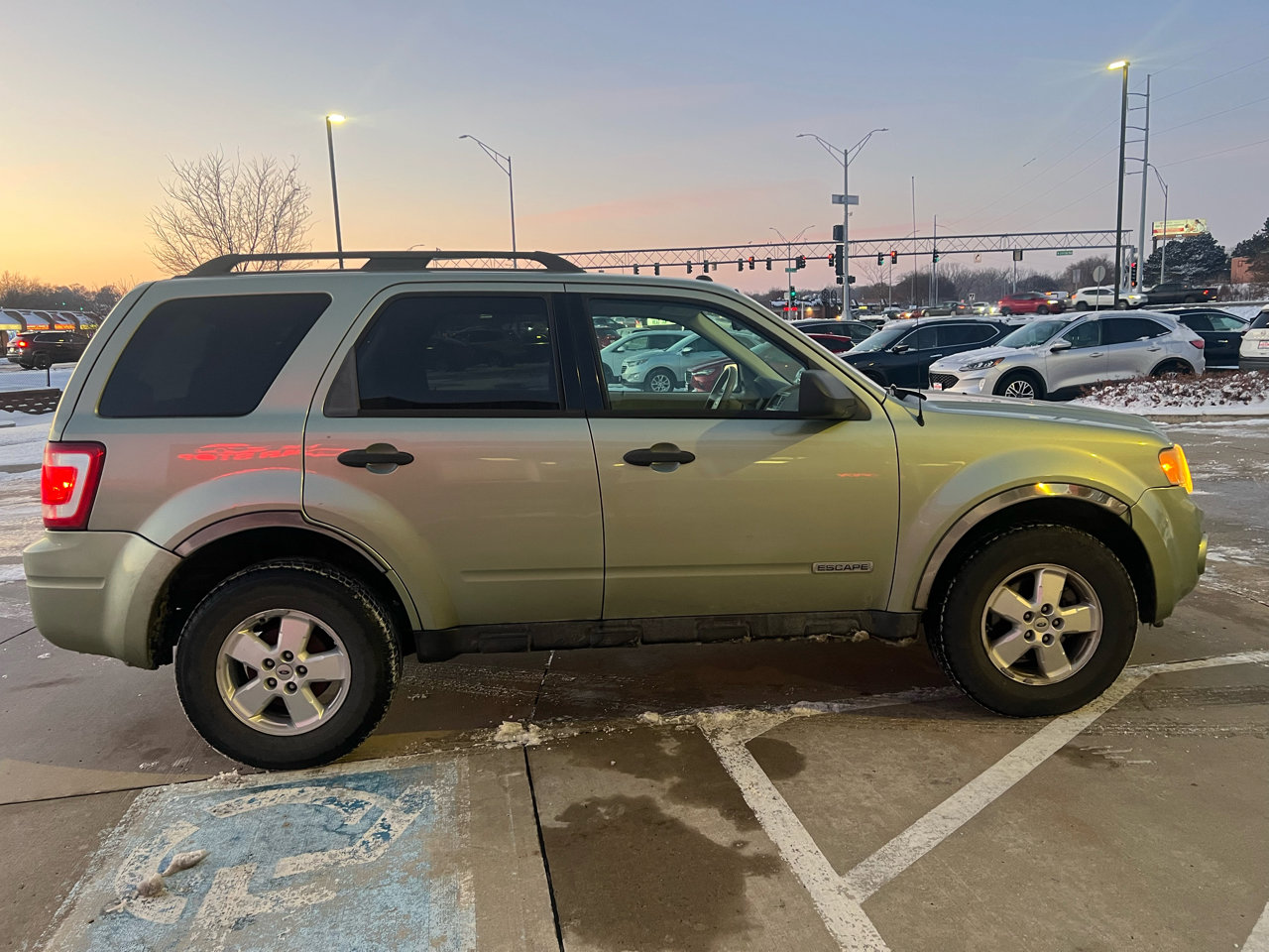 Used 2008 Ford Escape XLT image 5