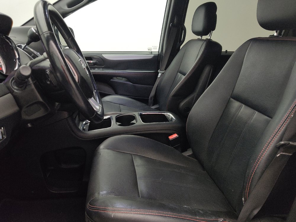 Used 2018 Dodge Grand Caravan GT FWD image 17
