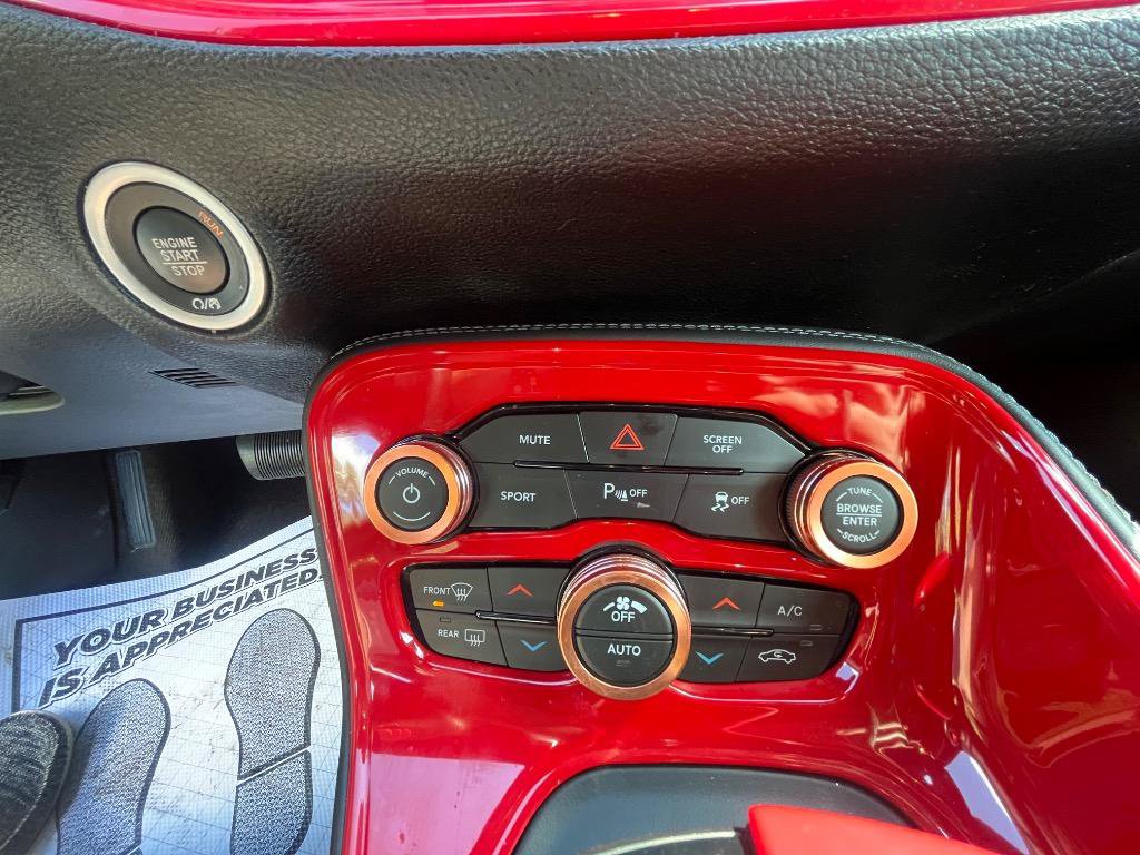 Used 2018 Dodge Challenger R/T RWD image 23
