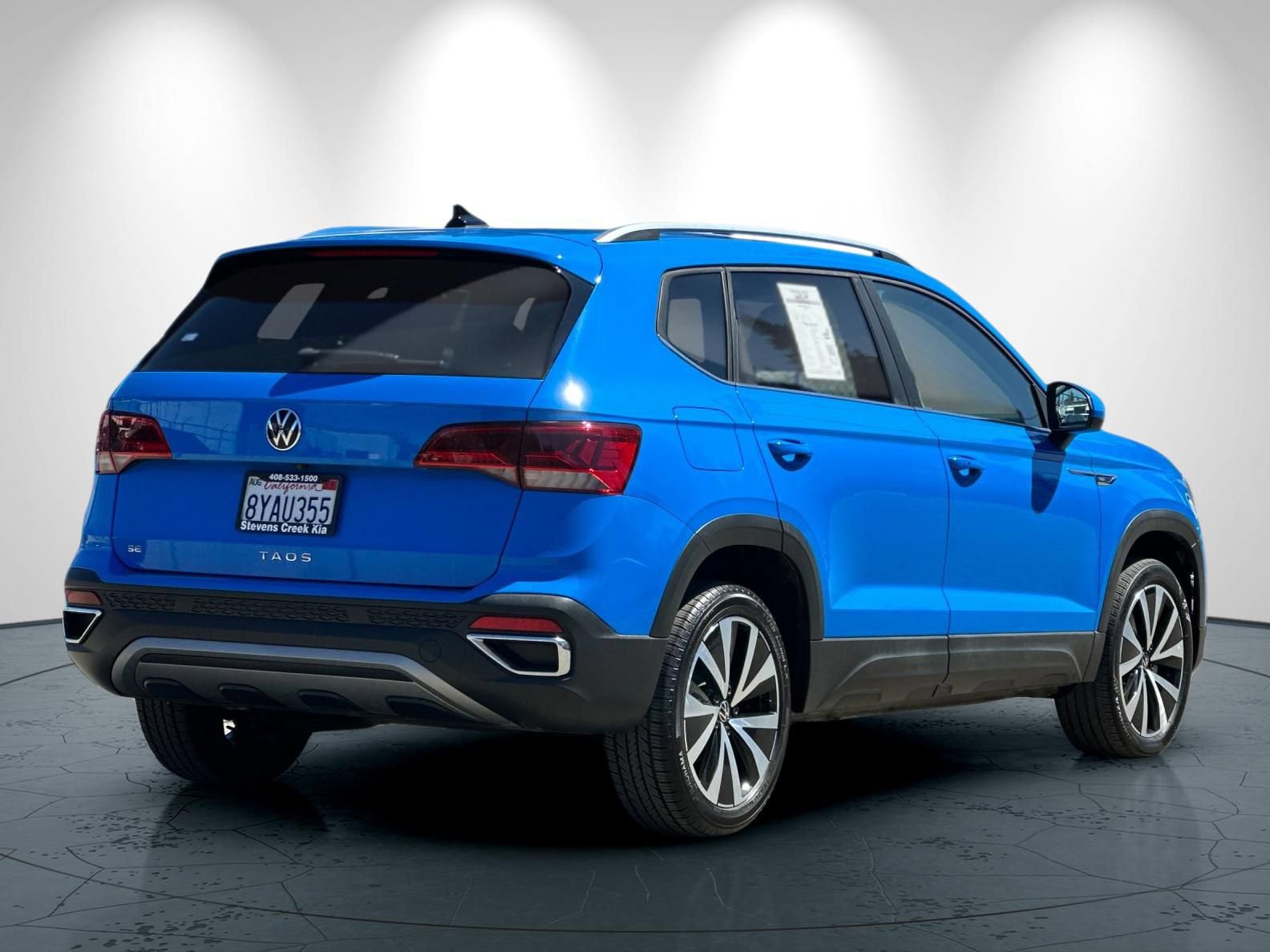 Used 2022 Volkswagen Taos SE image 4