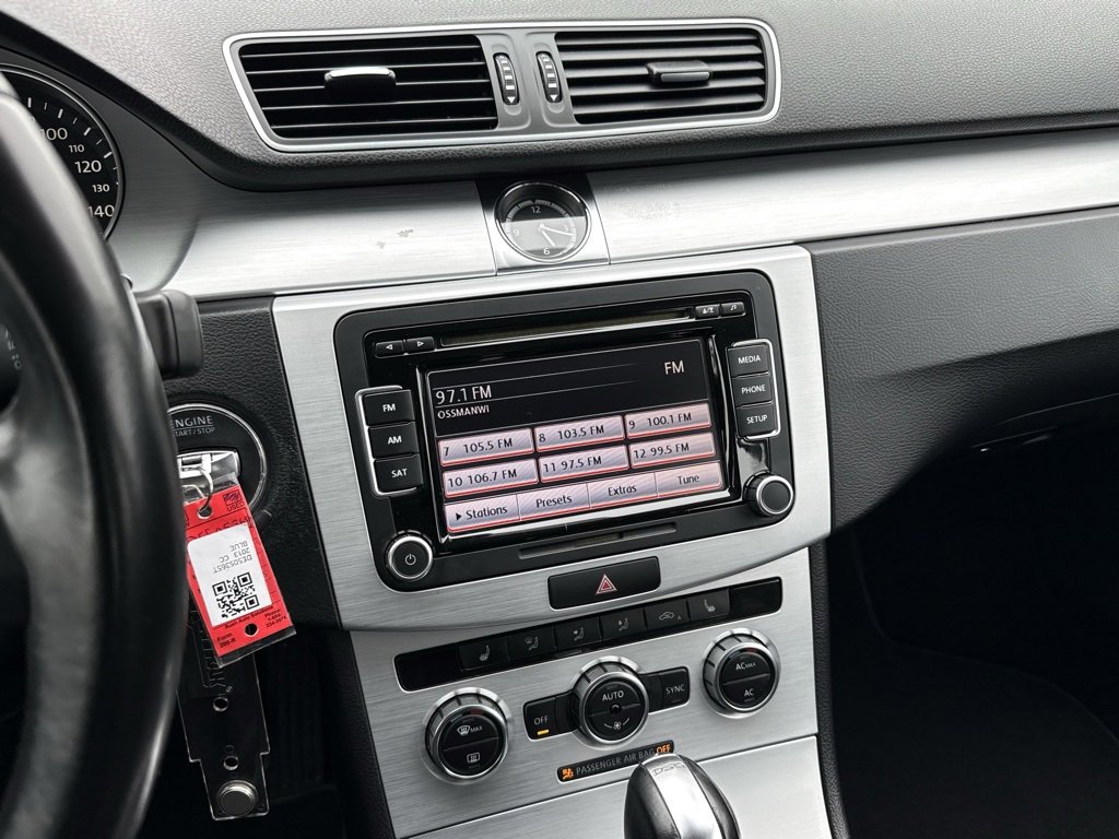 Used 2013 Volkswagen CC Sport image 20