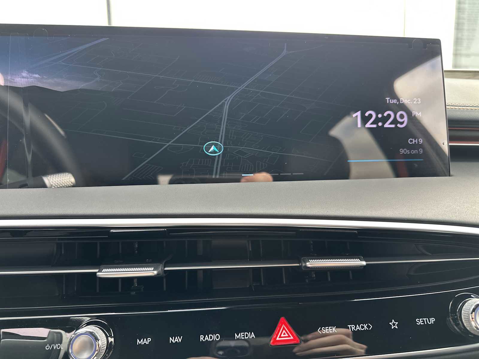 New 2026 Genesis GV70 3.5T Sport Prestige AWD/4WD image 14