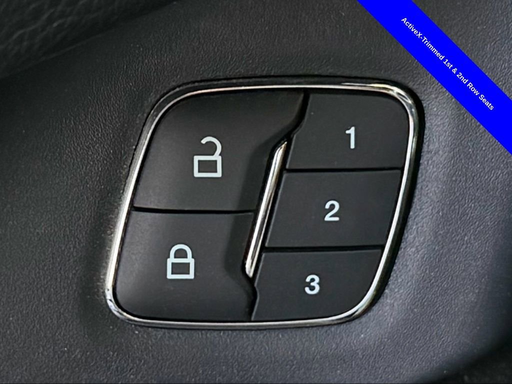 Used 2021 Ford Expedition XLT image 28