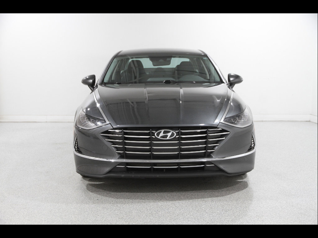 Used 2023 Hyundai Sonata SE FWD image 2