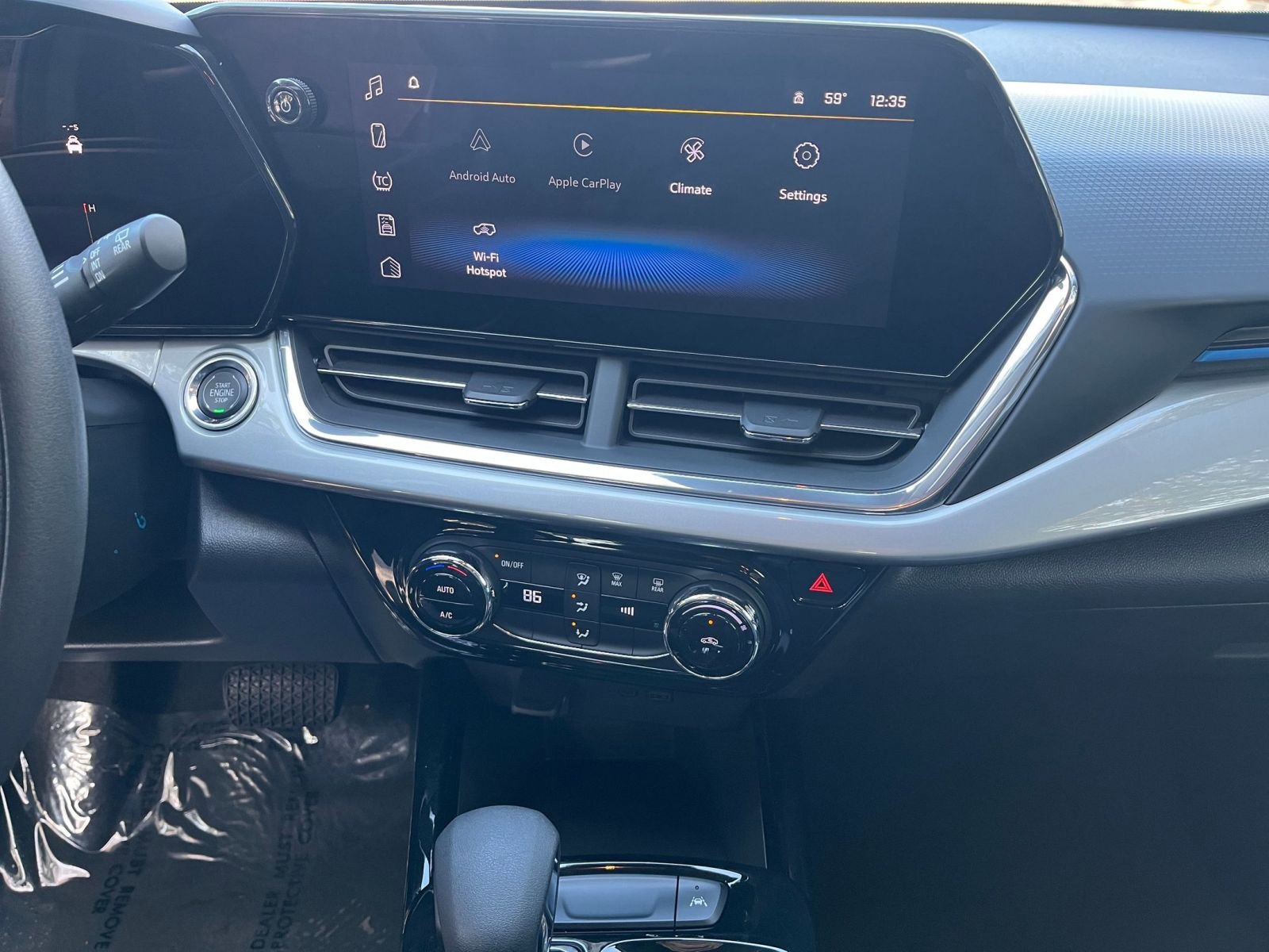 Used 2025 Chevrolet Trax LT image 18