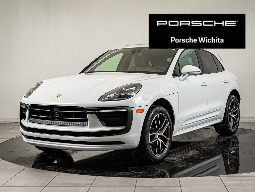 Certified 2025 Porsche Macan image 1