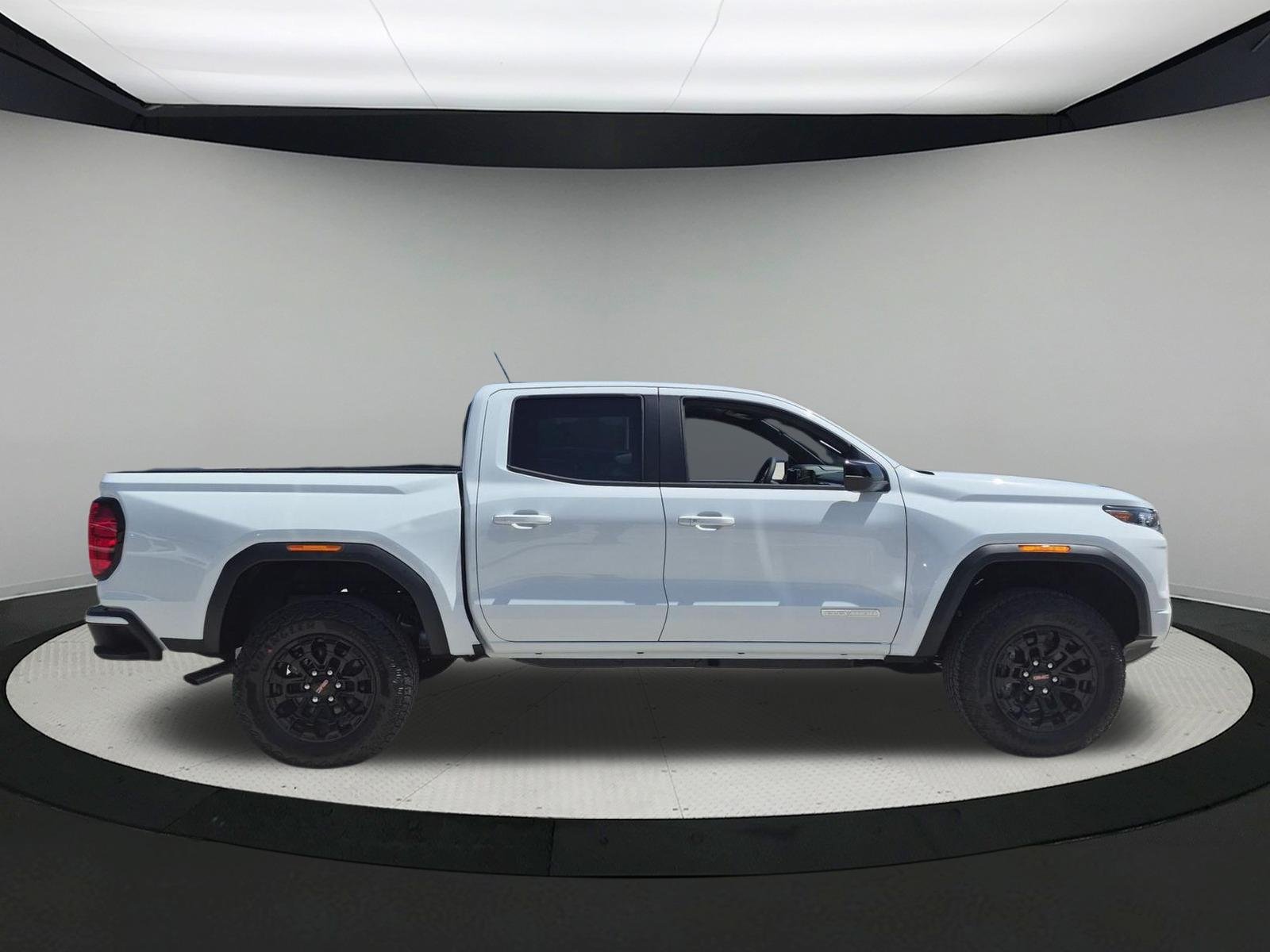 New 2026 GMC Canyon Elevation w/ Convenience Package RWD image 6