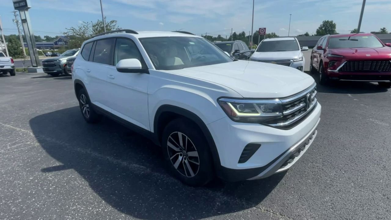 Used 2023 Volkswagen Atlas SE image 3